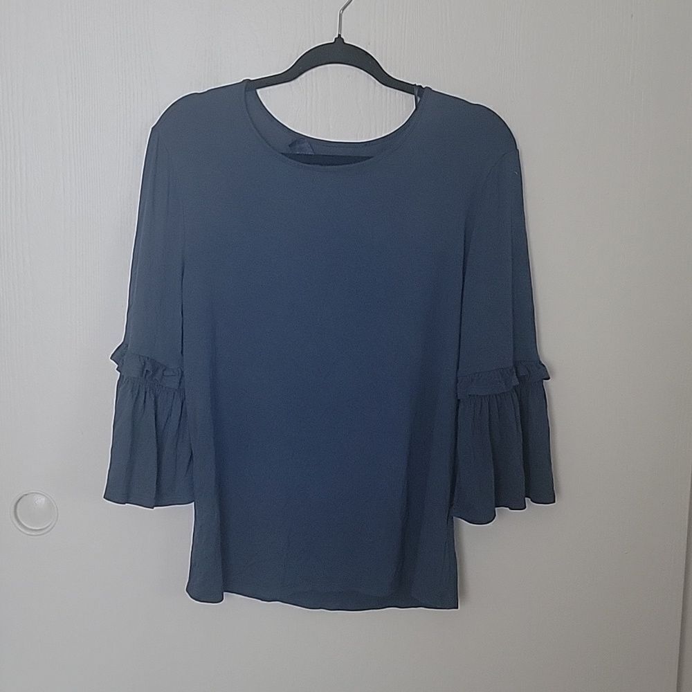 Teal ruffle tee